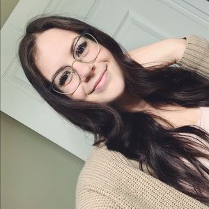 Meet your Posher, Marissa